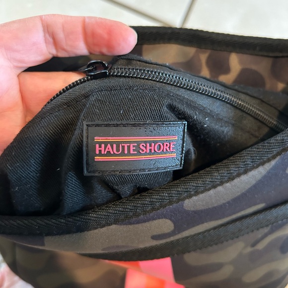 Haute Shore Blake Showoff Neoprene bag - Picture 4 of 4